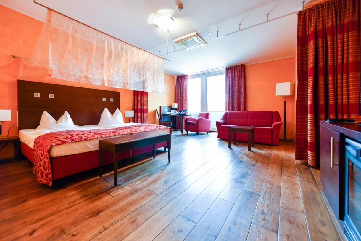 Landhotel Burg Im Spreewald - Resort & Spa Екстер'єр фото